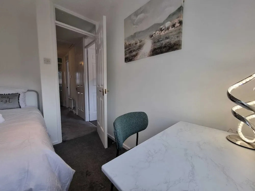 Familyfriendly- Sleeps5- Freeparking- Garden