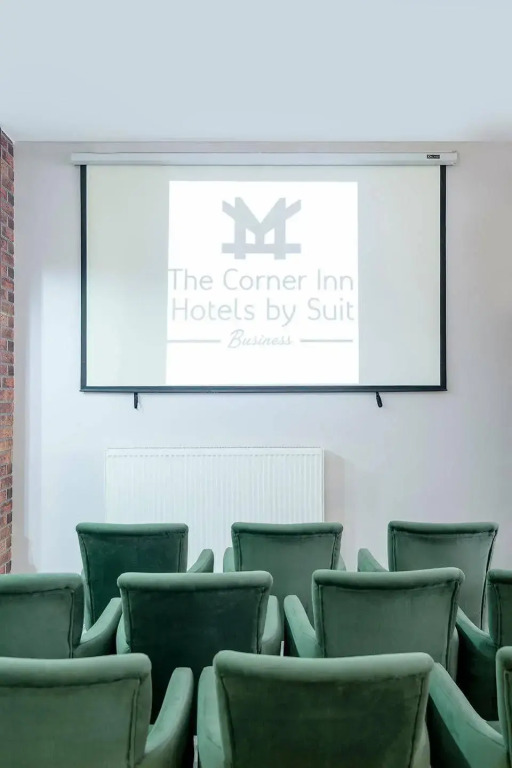 The Corner Inn Hotels By Suit