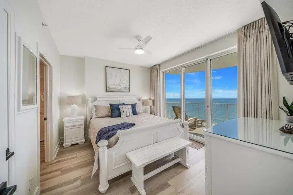 Coastal Hippy Chic by Avantstay Oceanfront, 2 Pools, Beach Chairs Incl