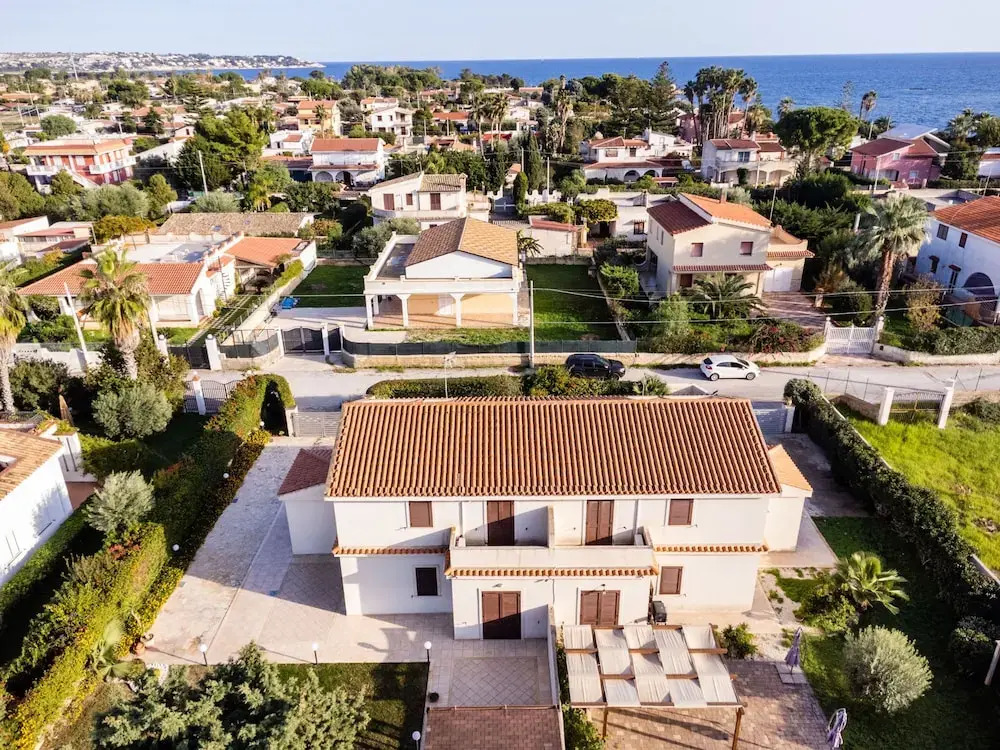 Villetta al Mare Della Fanusa by Wonderful Italy
