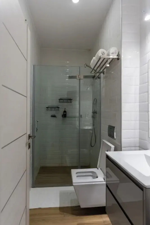 Modern Luxurious Studio Apartment