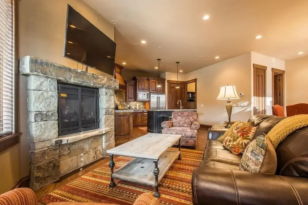 Park City Townhouse w/ Luxurious Amenities!