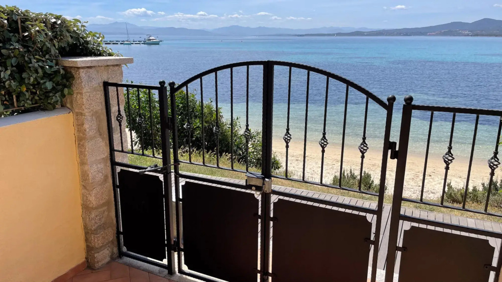 La Porta Sul Mare in Golfo Aranci
