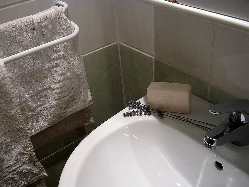 Large Ground Floor Apartment With 2 Bedrooms And A Big Terrace