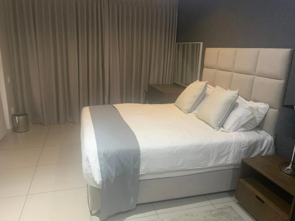 Luxury Apartment in Sandown