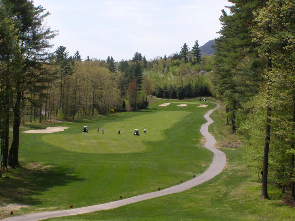 White Mountain Hotel and Resort