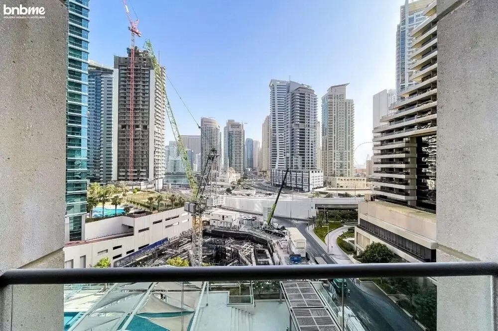 Scintillating Marina View From 1BR Apt