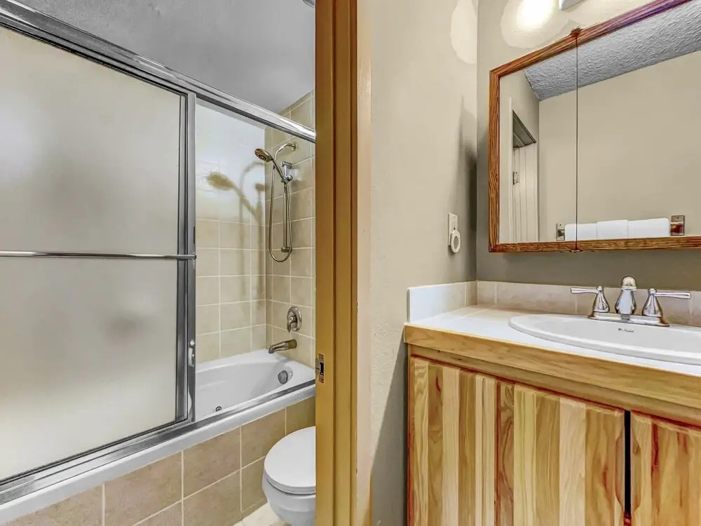 Sf411 Snowflake 3br 3ba 4 Bedroom Condo by RedAwning