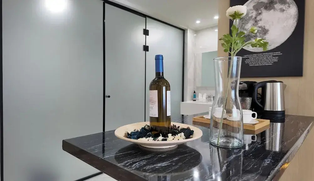 CCLUX Suites - Piraeus Port Hub & Express Check-in