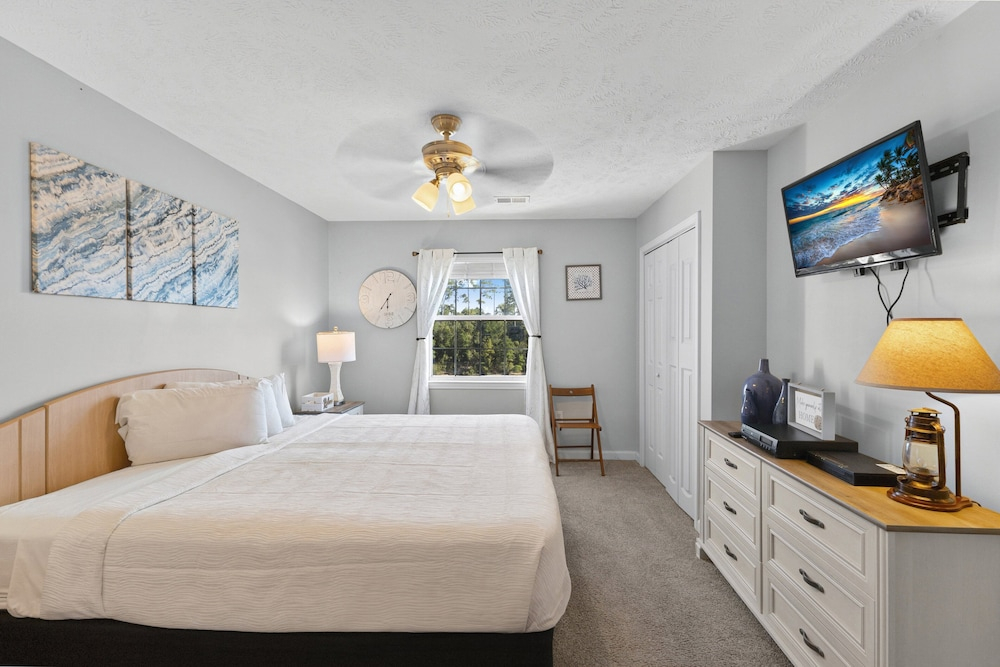 Waterway Village 16I