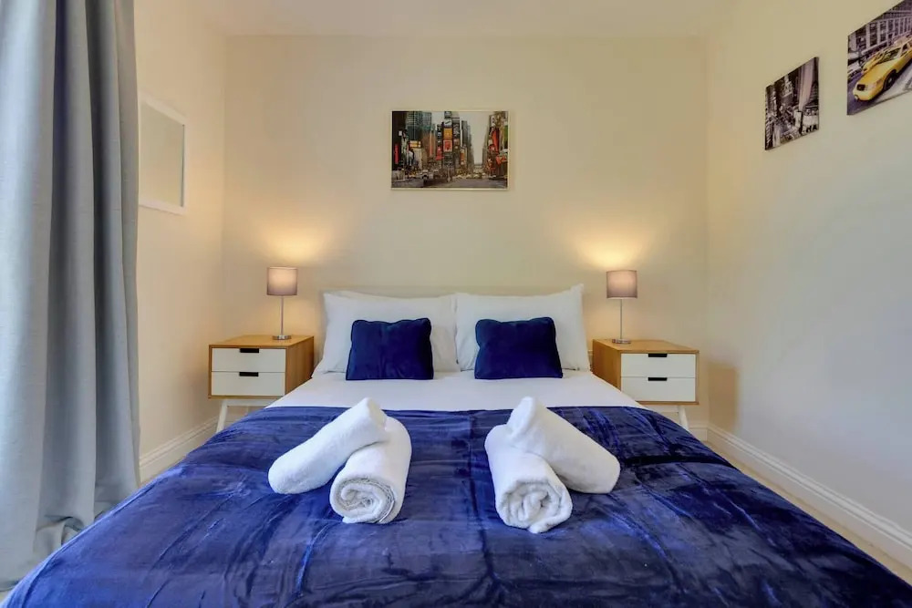 Modern Cambridge Home Business & Holiday Stays