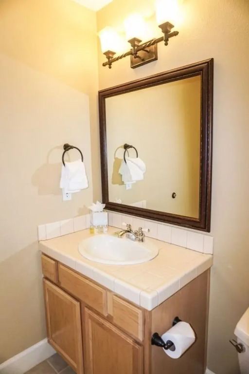 The Mountain Club #318 Village Plaza Studio Loft Suite - I condo