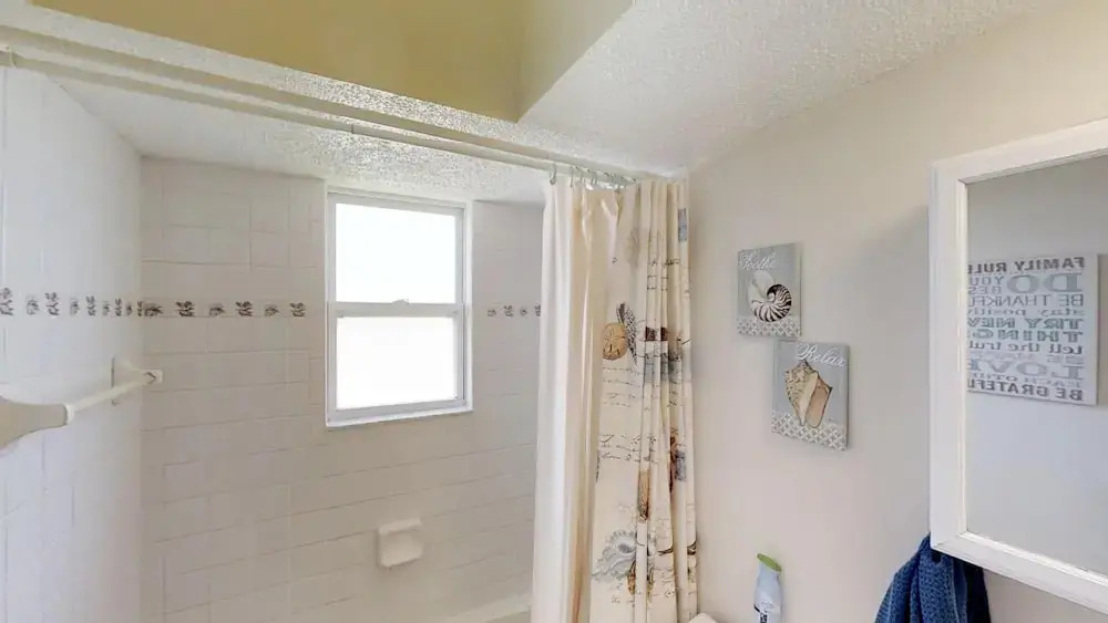Surf Crestge 12 - 3 Br Cabin