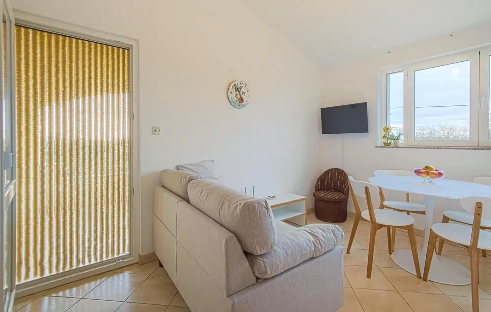 Awesome Apartment in Biograd na Moru With 2 Bedrooms, Wifi and Outdoor Swimming Pool