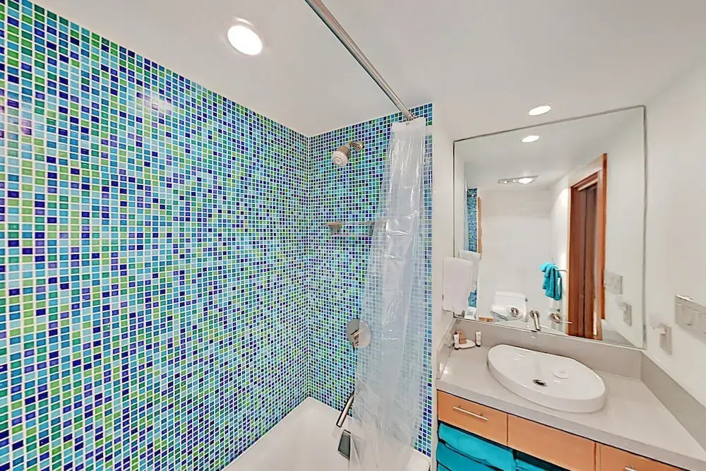 15tru2ag 3 Bedroom Condo