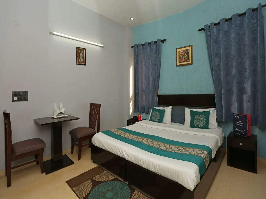 Pitrashish Aashray Hotel