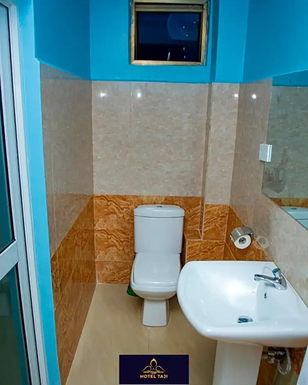 HOTEL TAJI