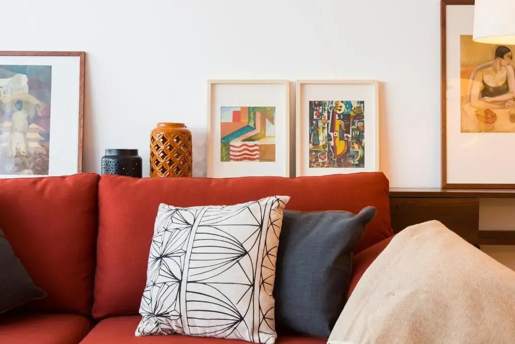 Amazing City Center 2 bdr flat!