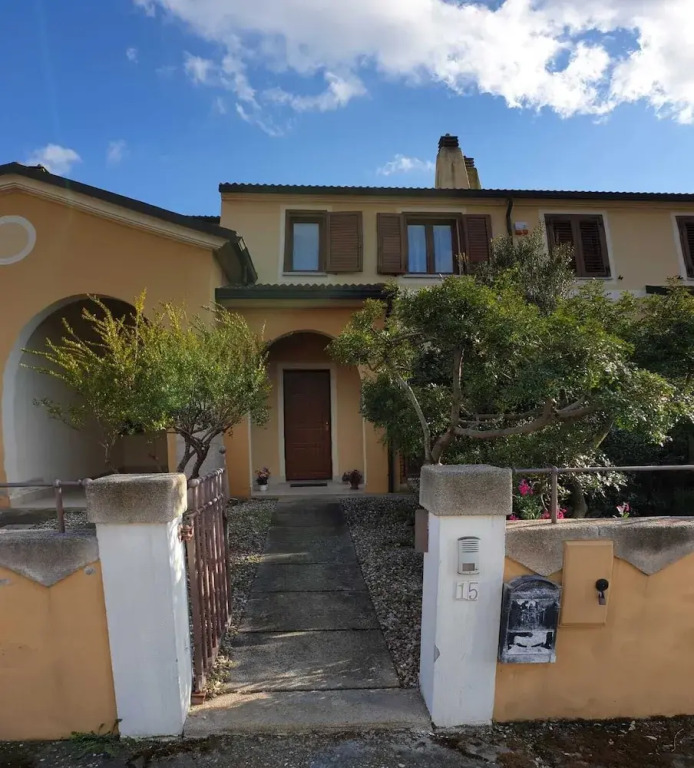 B&B Laguna