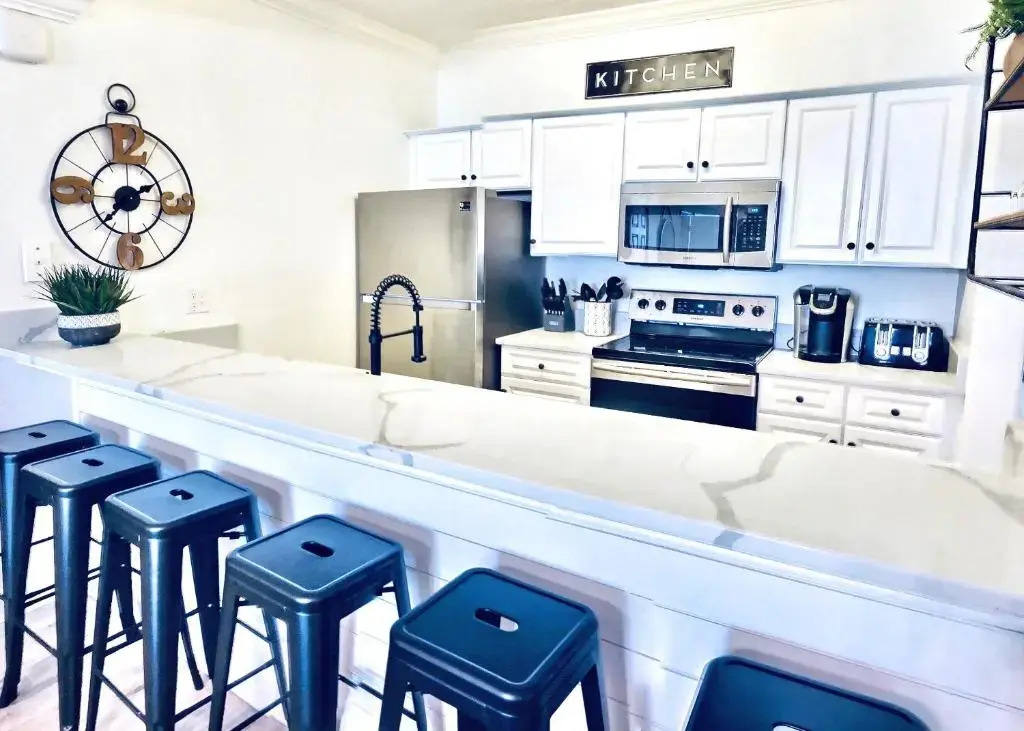 Barefoot Bliss - beachfront condo - sleeps 14