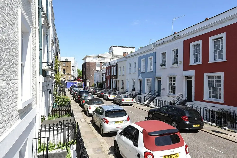 Stylish 2BR Home in Notting Hill