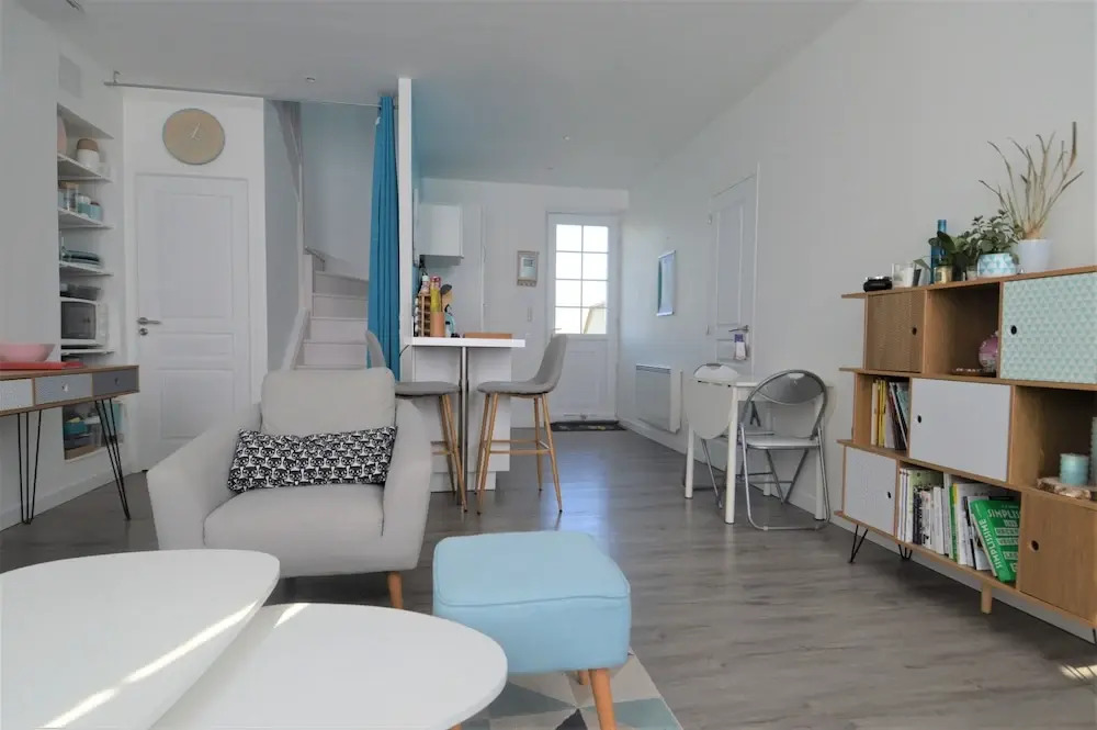 Appartement Moderne Avec Terrasse à 500m de la mer