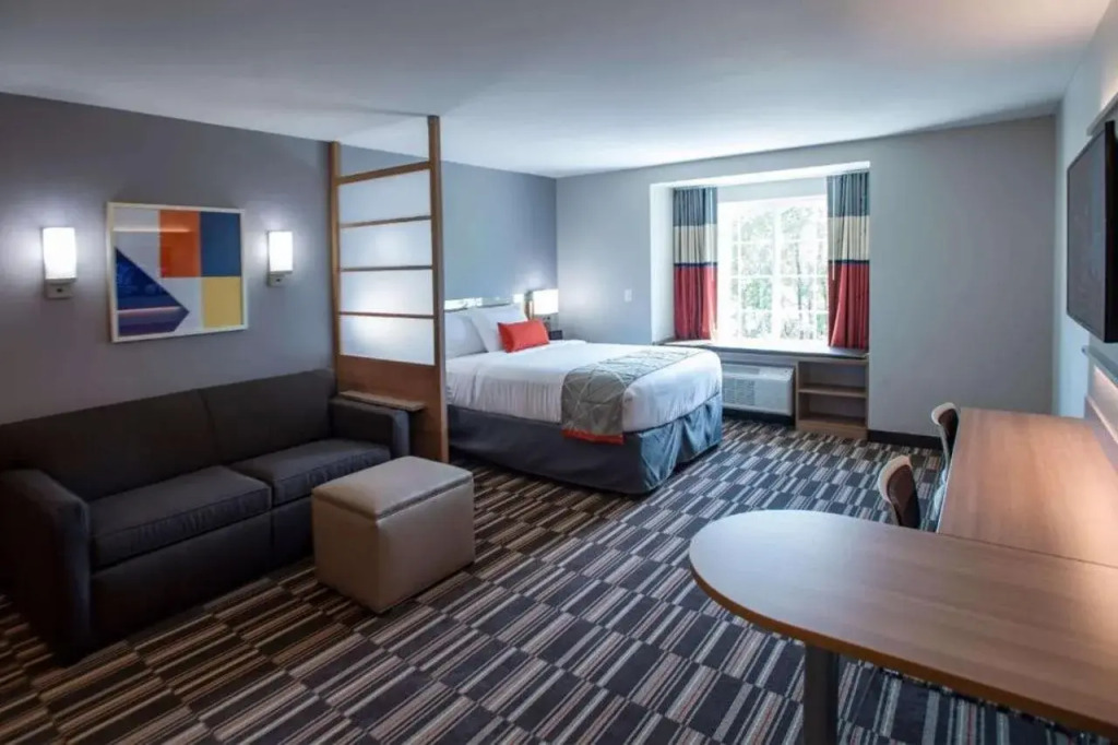 Microtel Inn & Suites by Wyndham Amsterdam NY