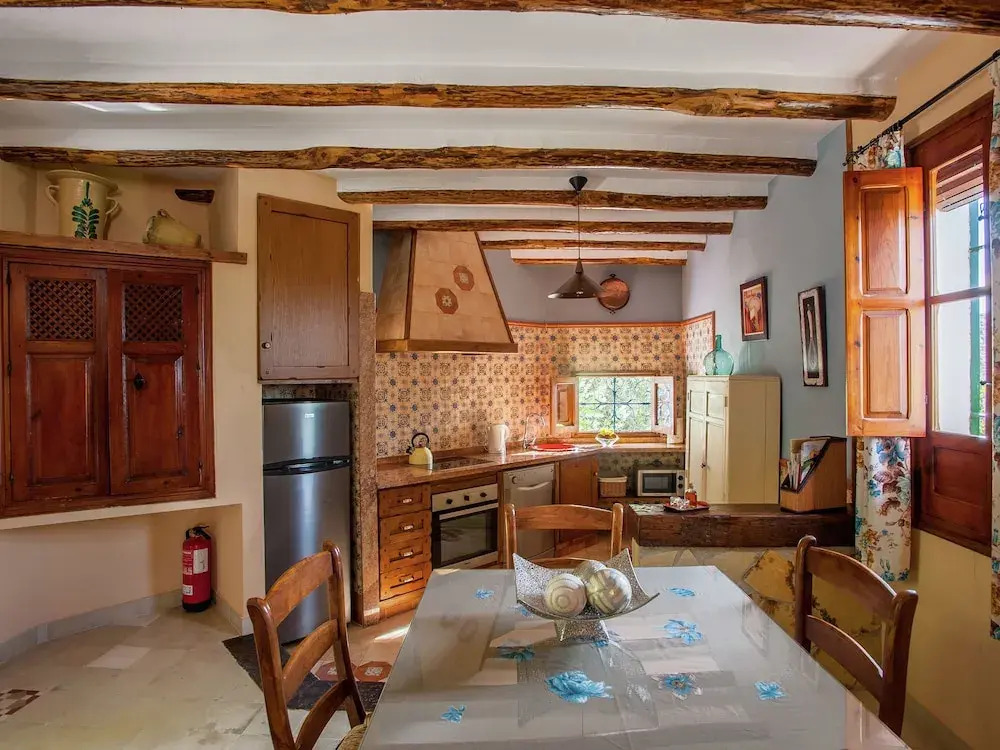 Comfortable Mansion in Rute with Hot Tub