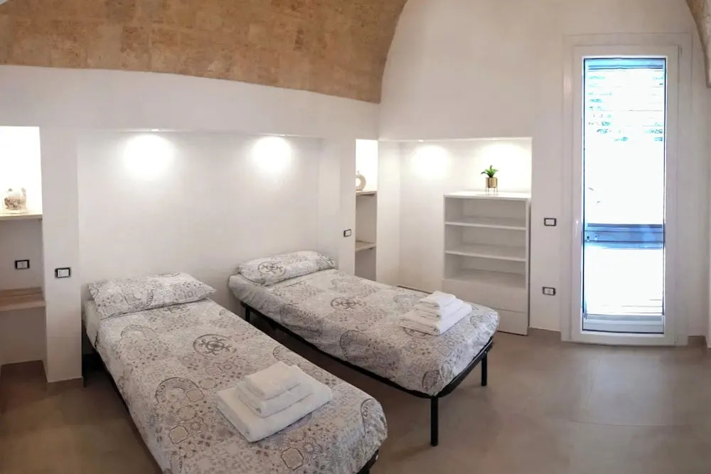 Villa Pescoluse with Pool and Sea View - Happy Rentals