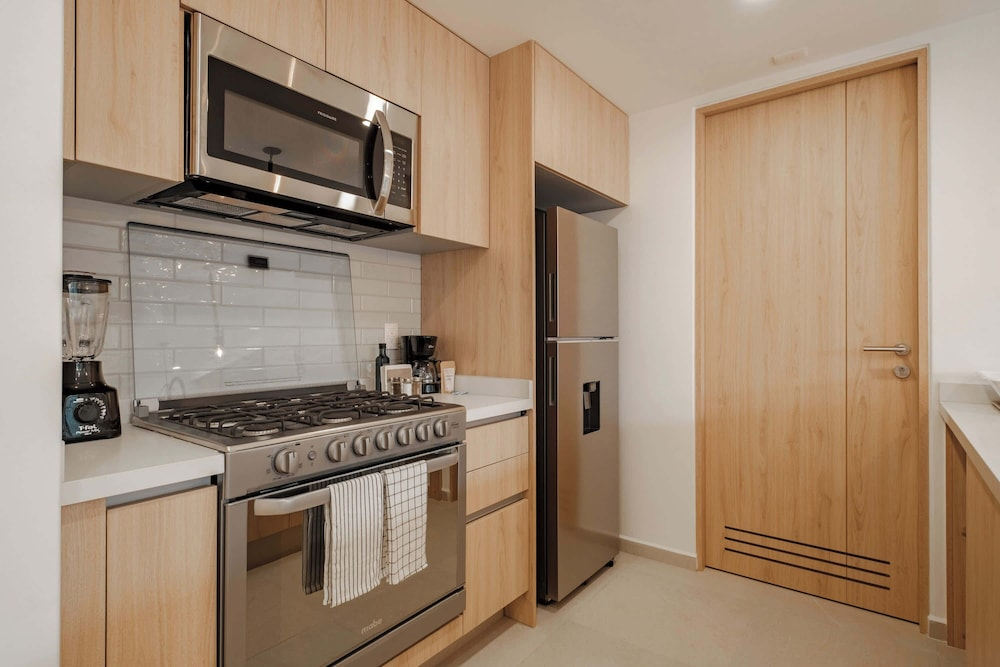 Luxury 2 BR Condo in Condesa