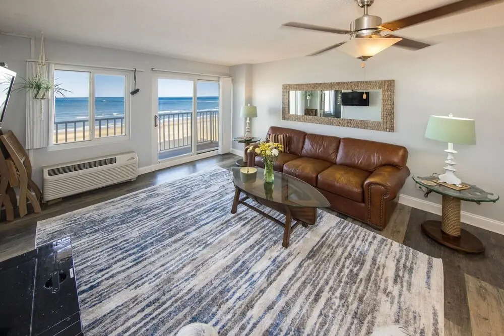 Feeling Tip-sea 2 Bedroom Home by Redawning
