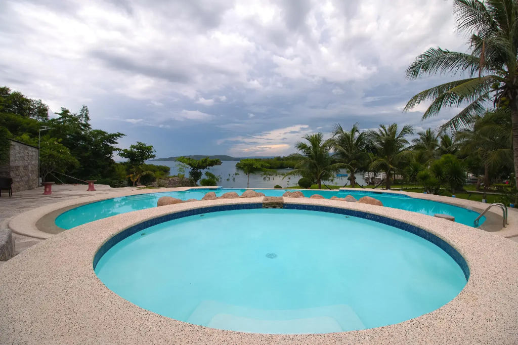 OYO 674 Sea Forest Beach Resort