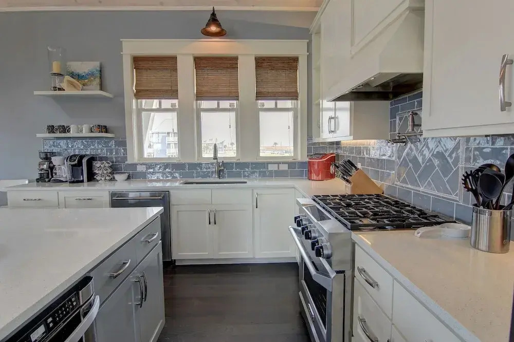 Coastal Charm 258 HI