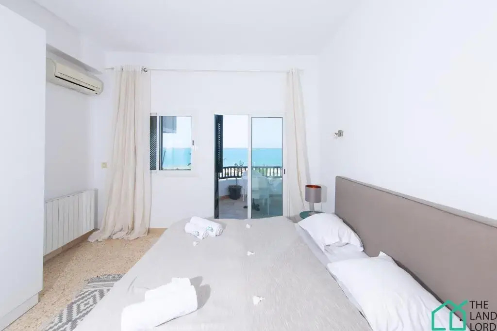 The Perfect View 2bds apt in Heart of Marsa Plage