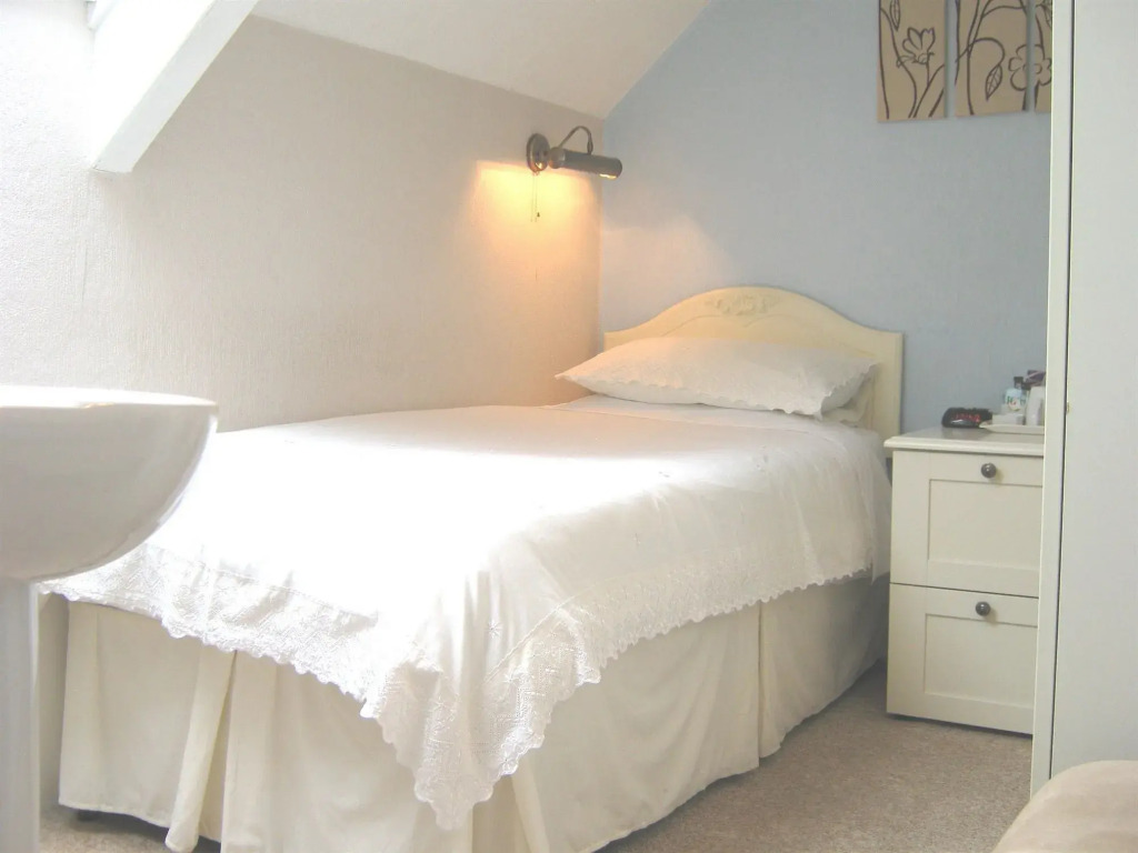 Dunedin Guest House