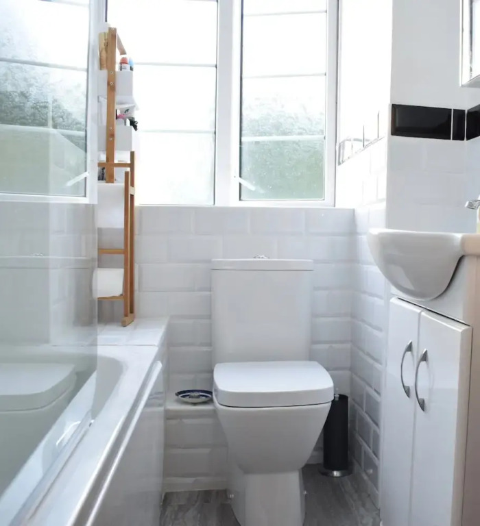 Spacious 2 Bedroom Apartment in Greenwich