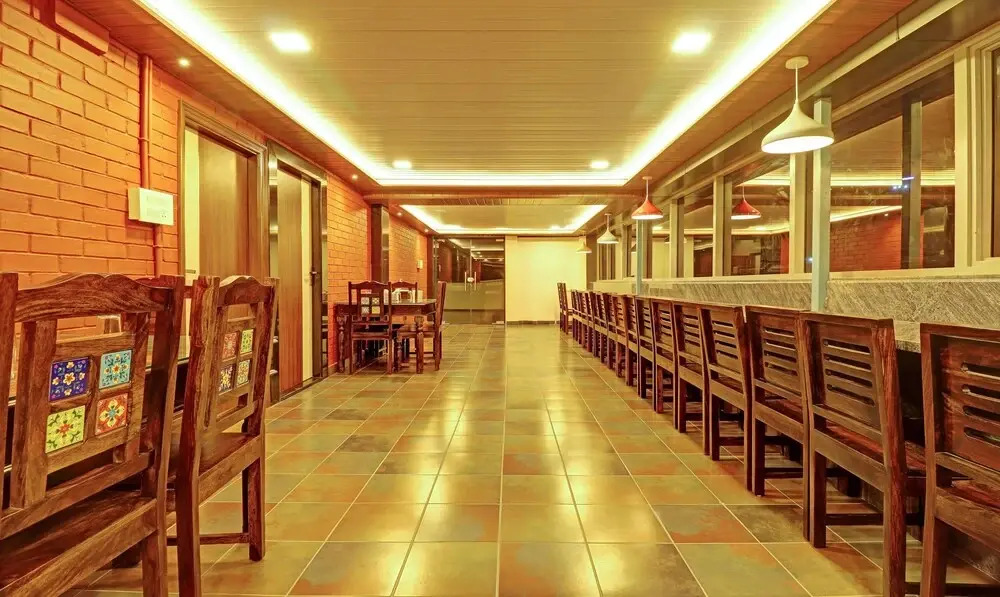 Townhouse The 36 Inn Madhuravada Bus Stop