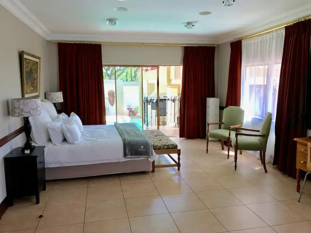 J's Guesthouse