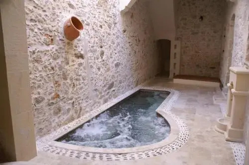Villa Kamares Boutique Spa Apartments