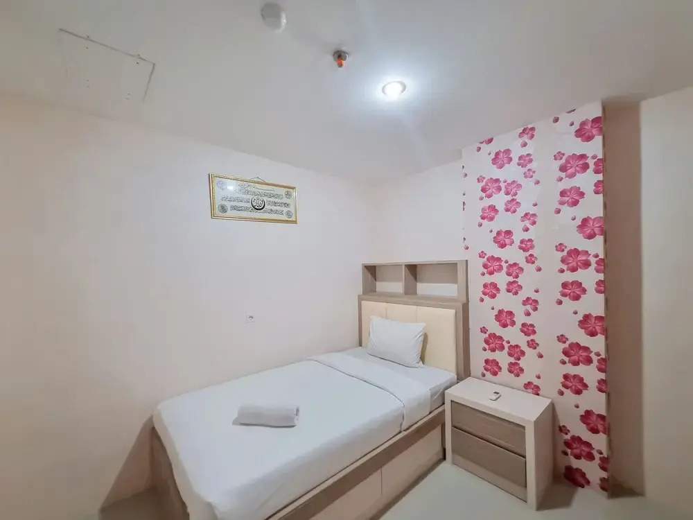 Elegant And Spacious 2Br Loft Green Park Yogyakarta Apartment