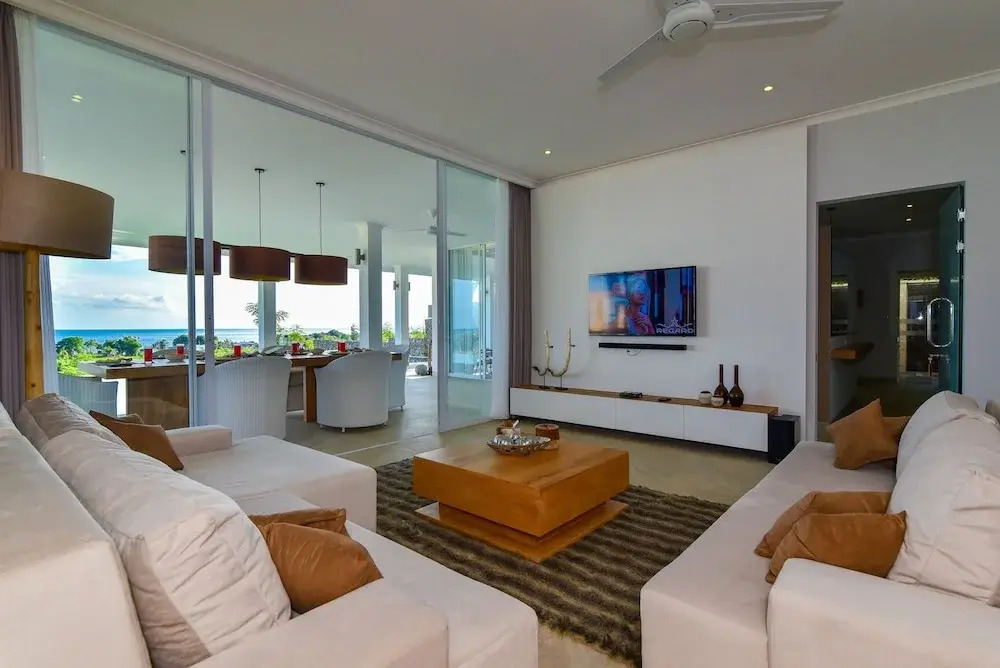 Deep Blue Villa Managed By LBV