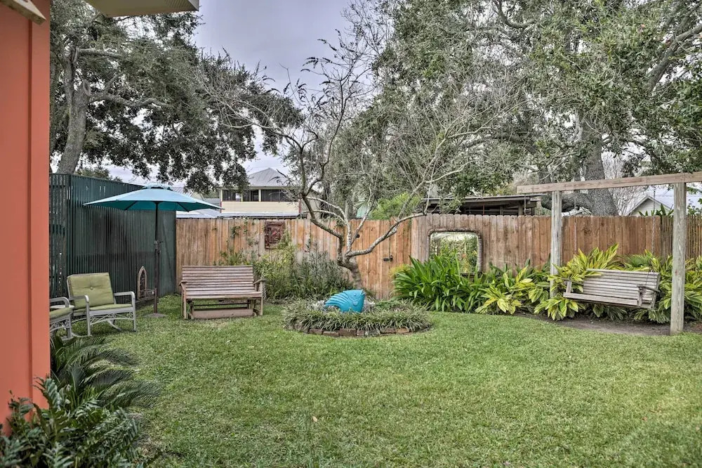 Walk to Beach From Chic Old Town Apartment w/ Yard