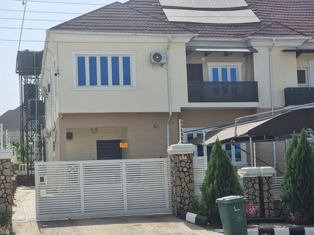 De James Hotels and Suites
