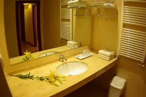 Hotel y Apartamentos Arias