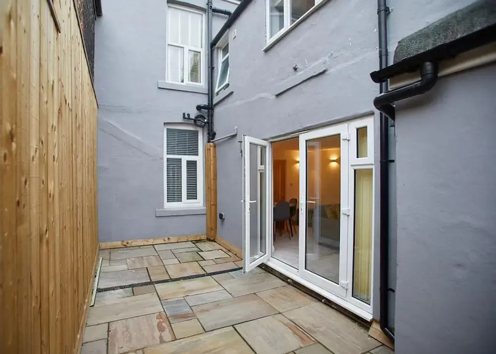 Leap Apartment
