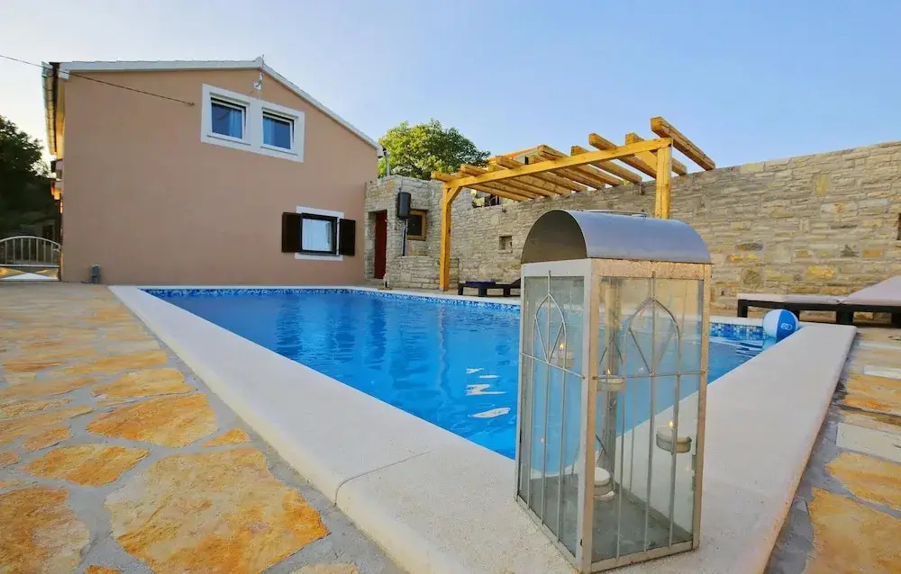 Nice Home in Benkovac With Wifi, 4 Bedrooms and Outdoor Swimming Pool