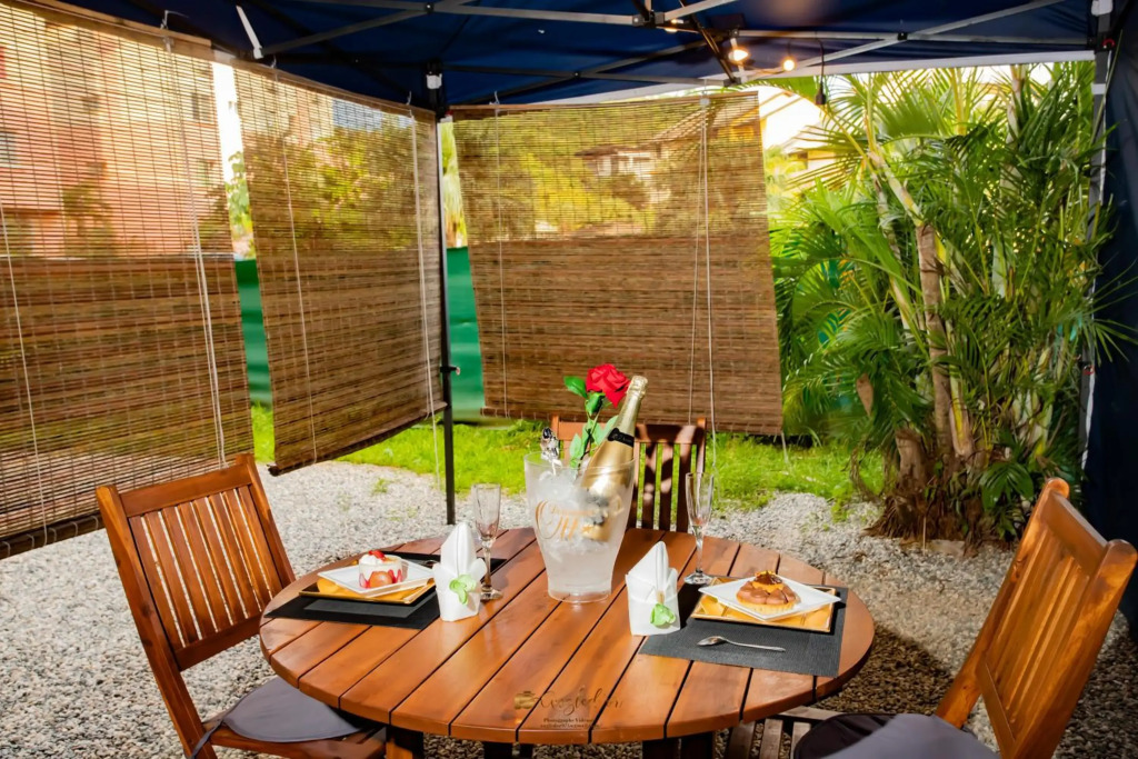 Le Jardin Secret Guyanais # Piscine # Fibre # Tente Lumineuse
