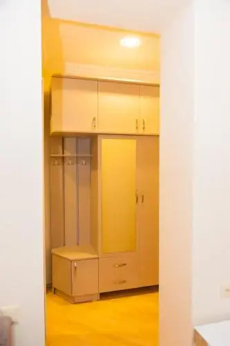 Holiday Rooms