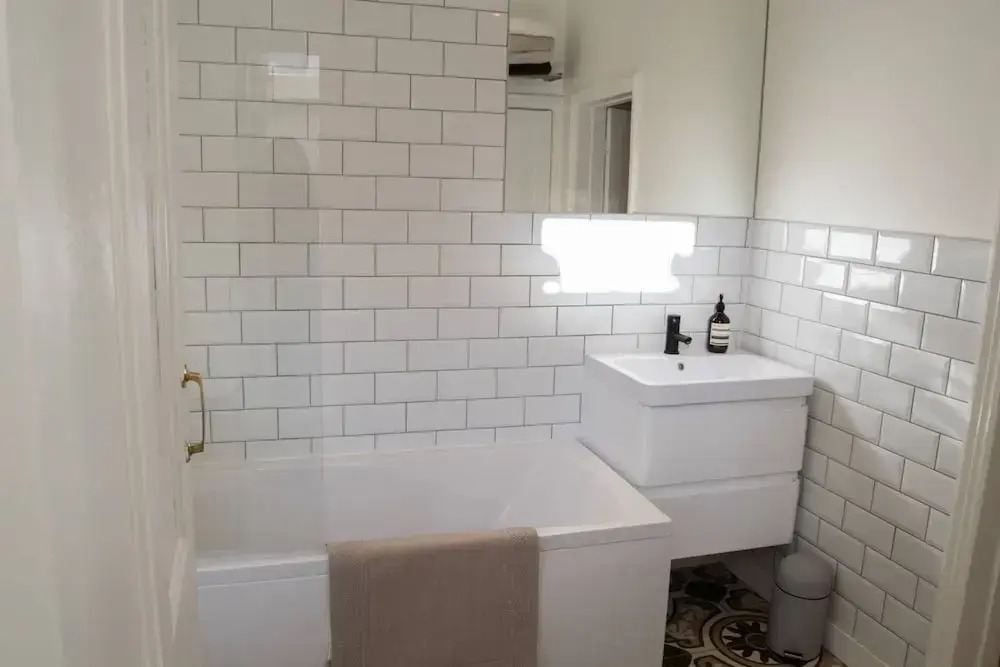 Stunning First Floor Flat In Excellent Location