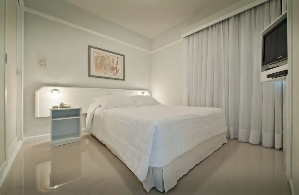 Ninety Hotel